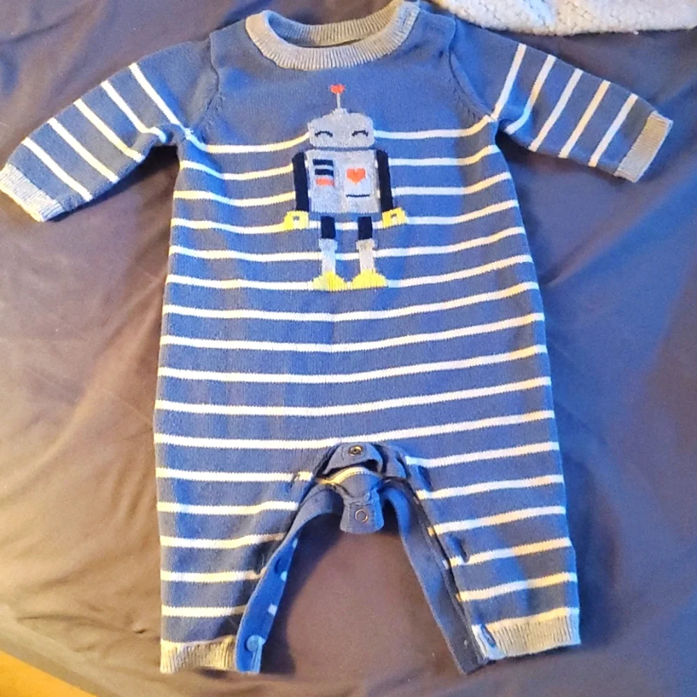 Adorable Sweater Onesie - Picture 1 of 3